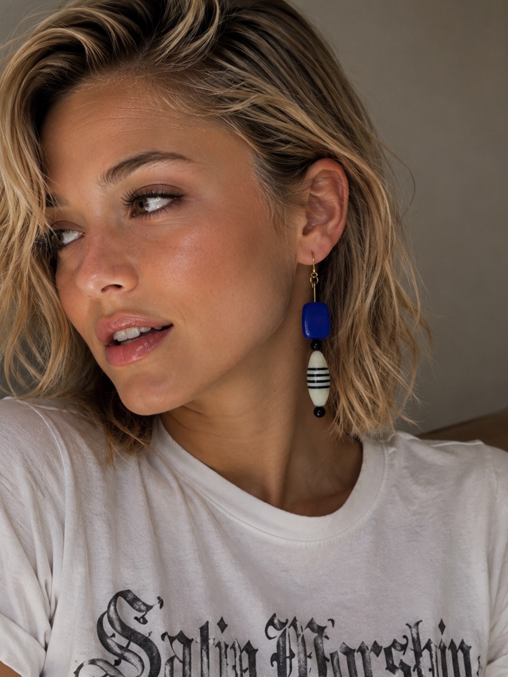 80s-Modern Blue and White Dangle Earrings